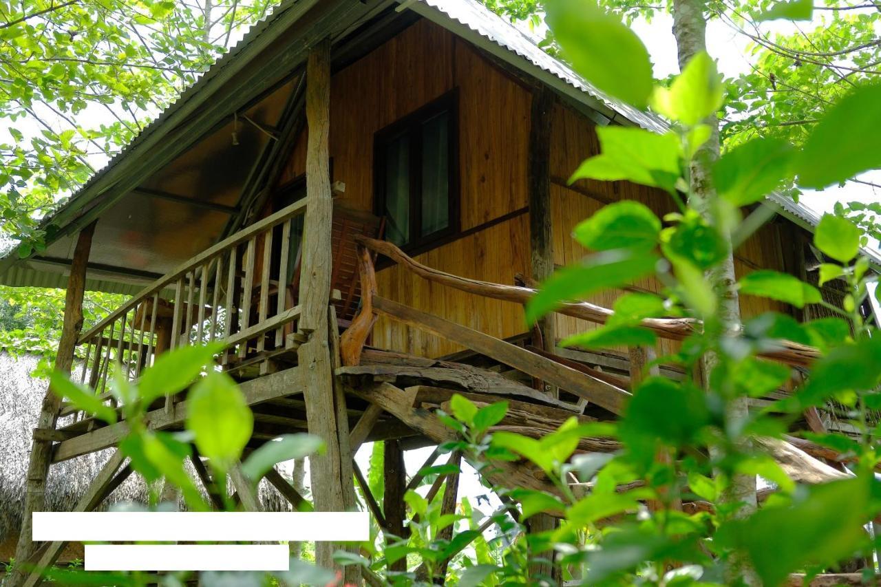 Sunny Field Eco Stilt House Villa Cát Tiên Eksteriør billede