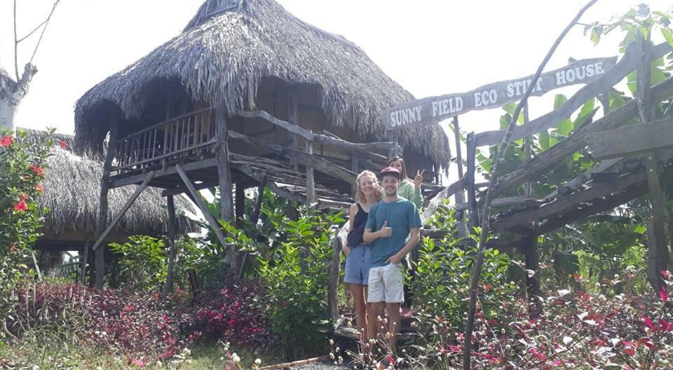 Sunny Field Eco Stilt House Villa Cát Tiên Eksteriør billede