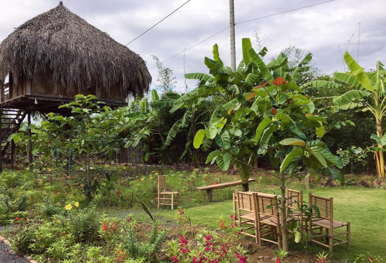 Sunny Field Eco Stilt House Villa Cát Tiên Eksteriør billede