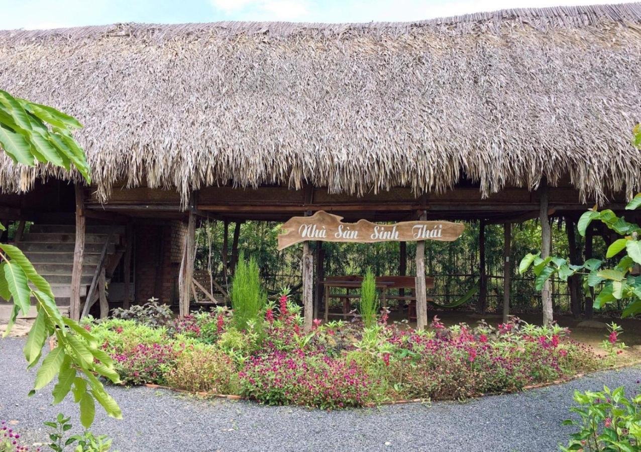 Sunny Field Eco Stilt House Villa Cát Tiên Eksteriør billede